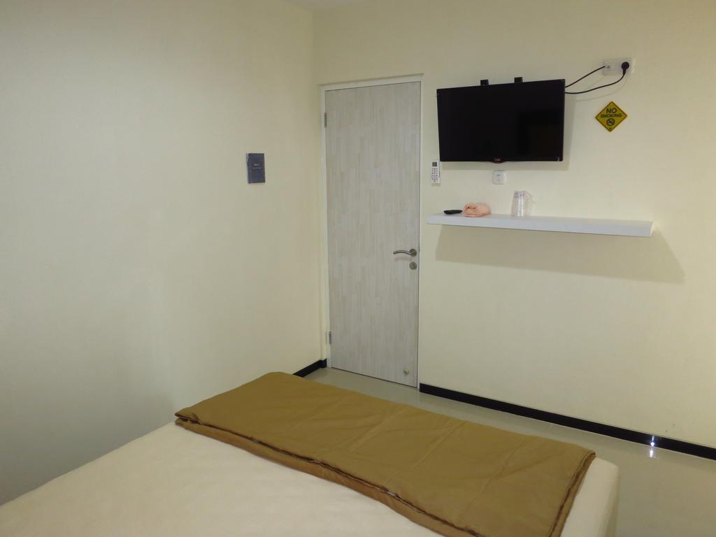 Budget Guest House Tunas Mandiri Jaya Malang Esterno foto